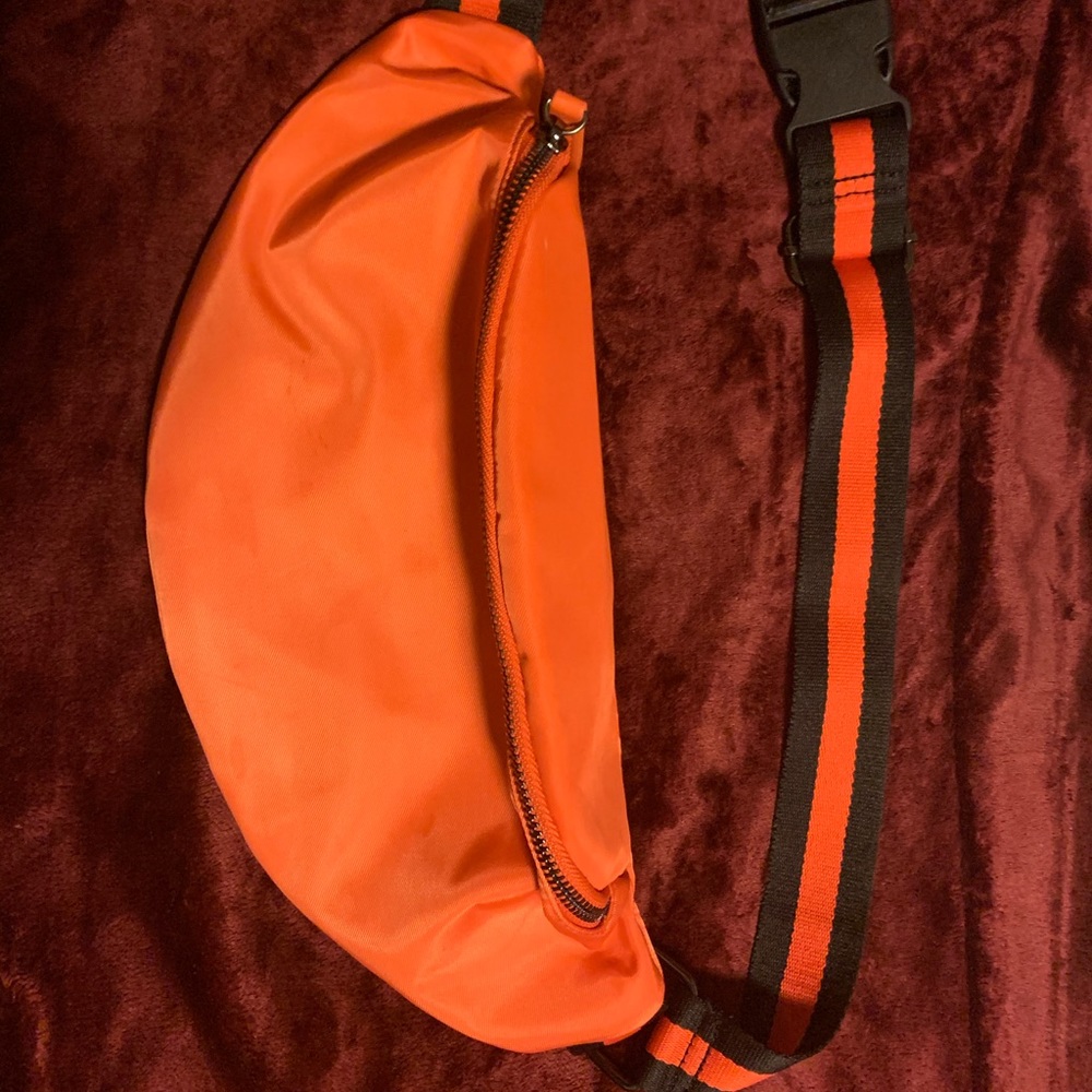 Fanny pack